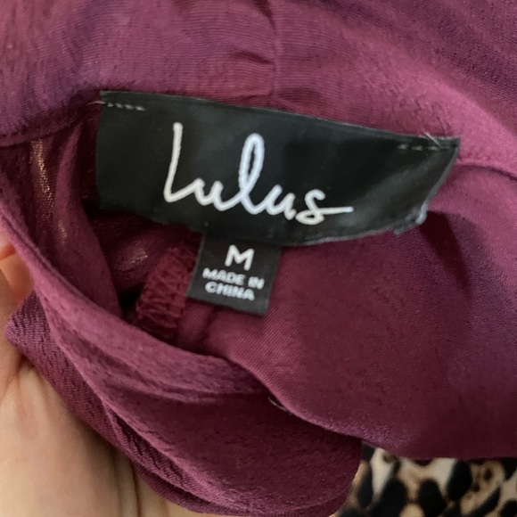 Lulus crop top wine color open back - Picture 3 of 4